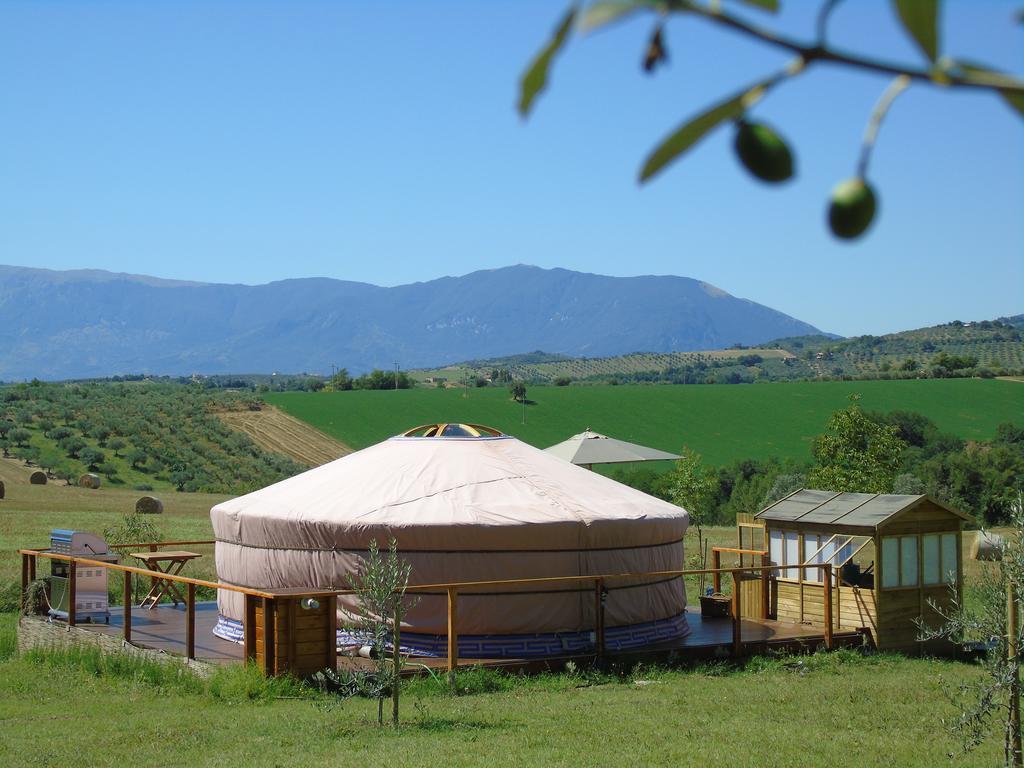 Hotel Glamping Abruzzo - The Yurt Catignano Exterior foto